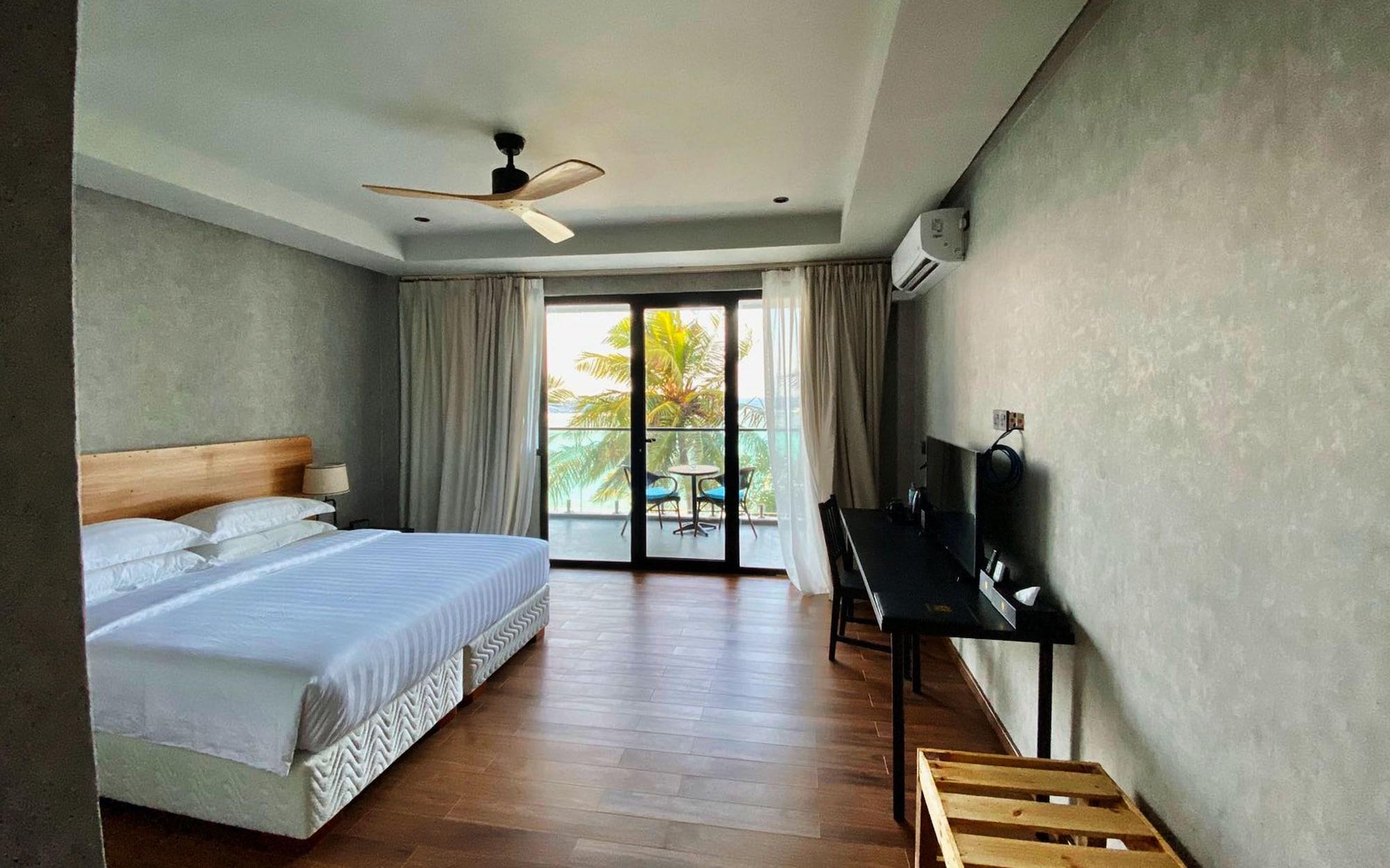 Plumeria Maldives गेस्ट हाउस 4*