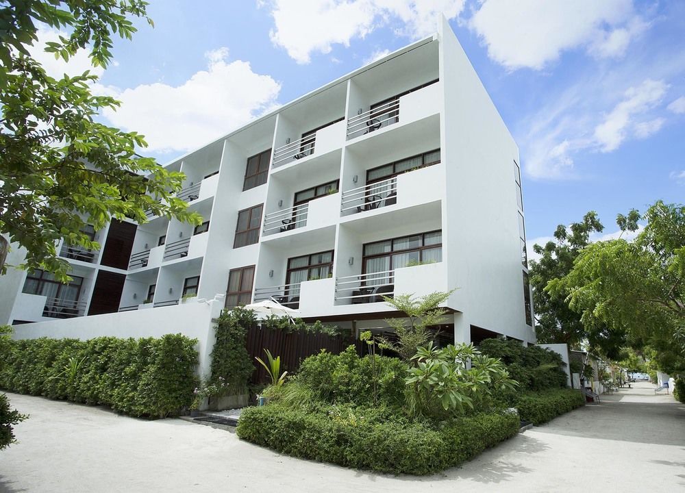 Plumeria Maldives 4* Thinadhoo (Vaavu Atoll)