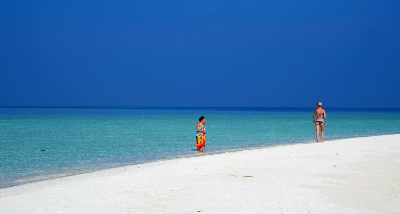 Plumeria Maldives गेस्ट हाउस 4*