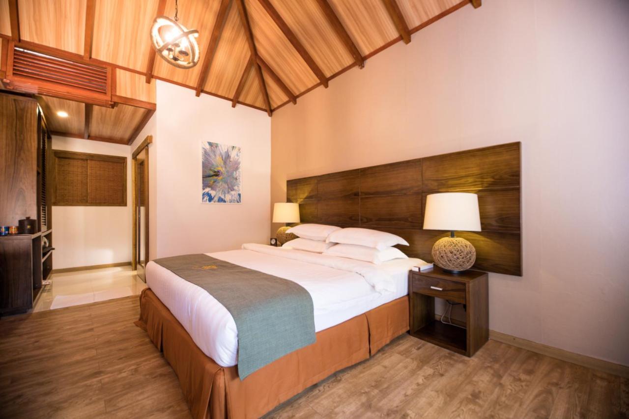 गेस्ट हाउस Plumeria Maldives 4*
